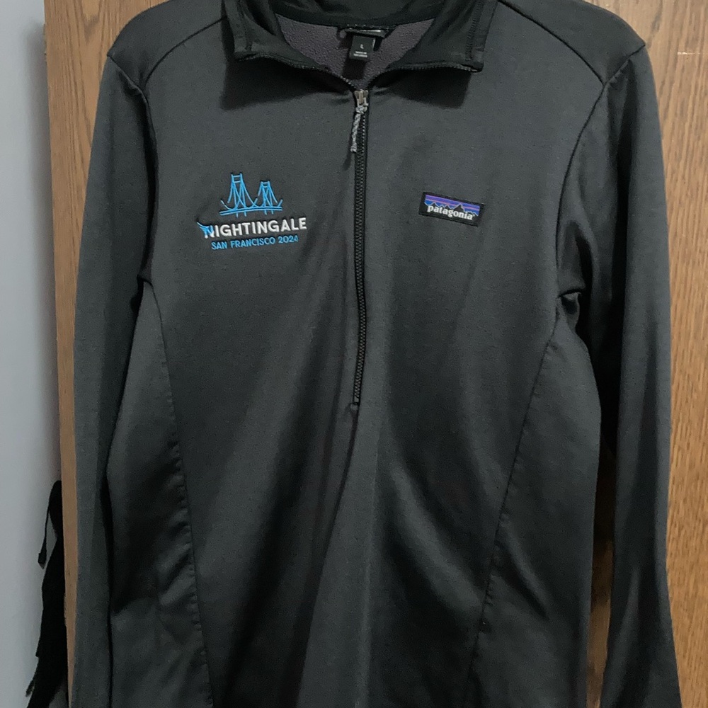 Patagonia R1 Black 1/4 zip Jacket Women’s L
